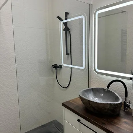 Rose D'or Apartman *